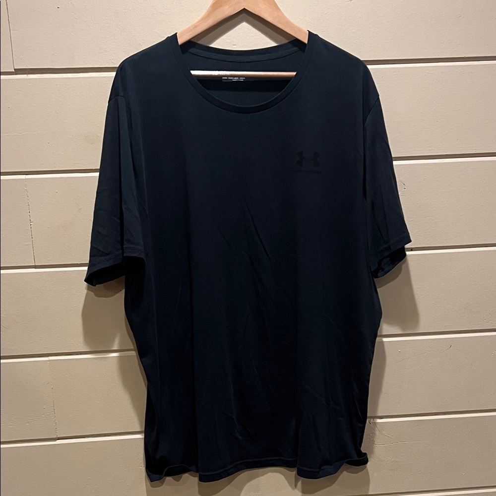 Under Armour Men's Dark Tee